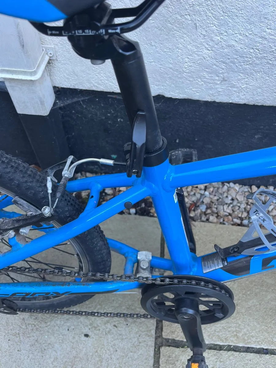 Giant ARX 20 inch Kids Bike in Blue - Image 2
