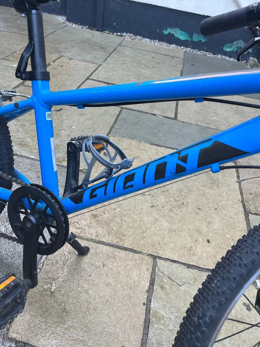 Giant ARX 20 inch Kids Bike in Blue - Image 4
