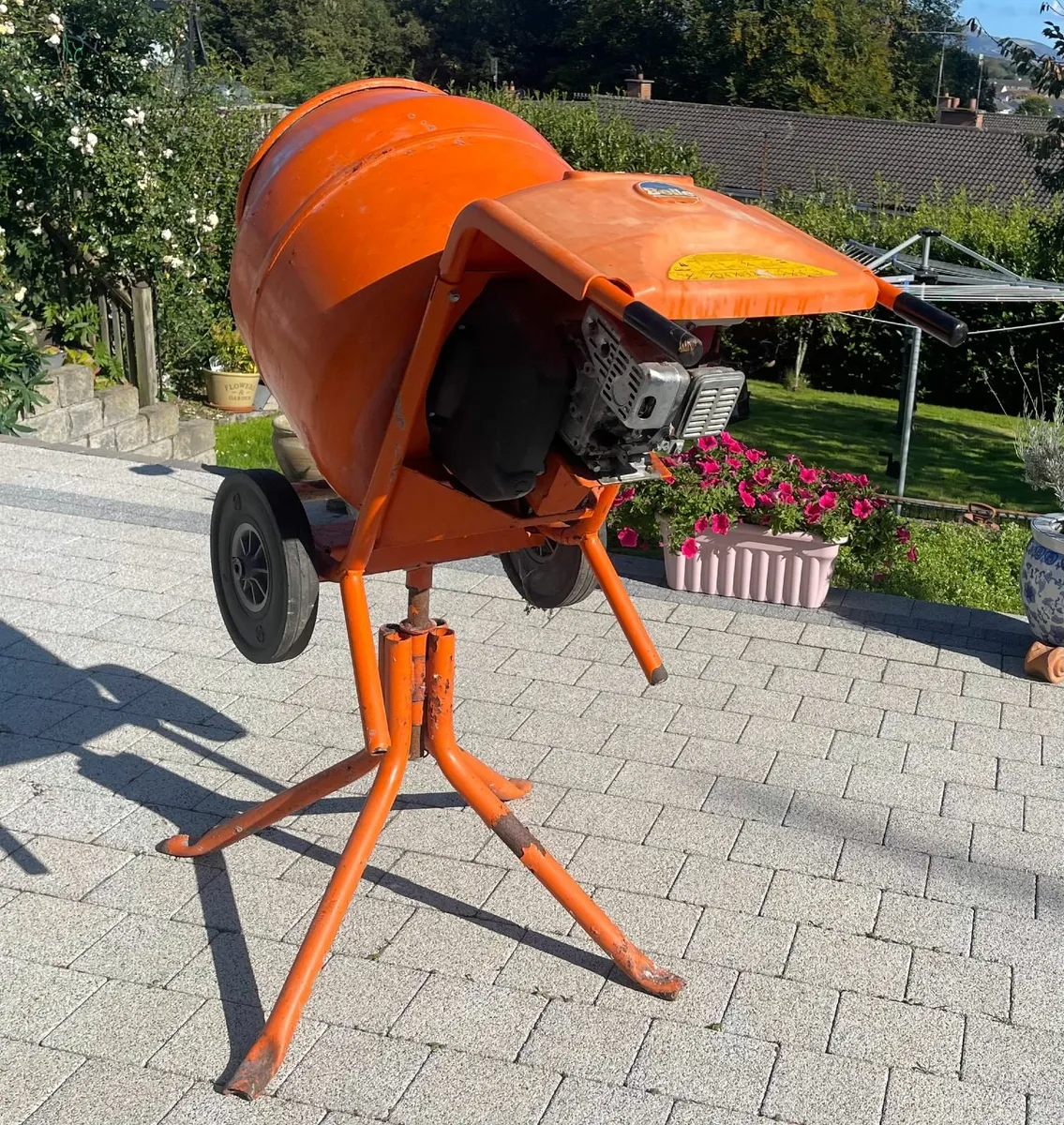 Belle 150 petrol cement mixer - Image 2