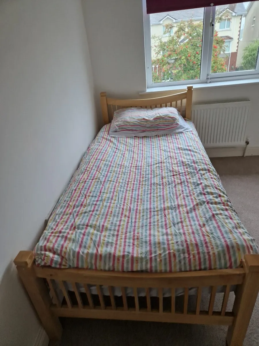 Wooden Beds x 2 - Image 3
