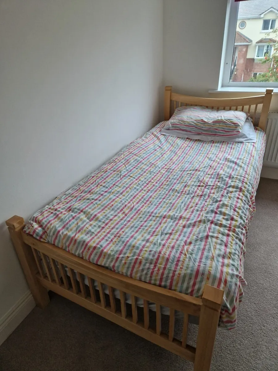 Wooden Beds x 2 - Image 4