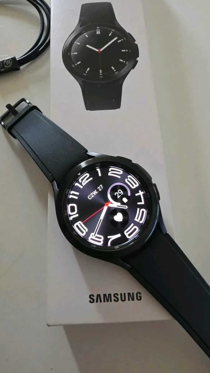 Samsung galaxy watch 4 classic - Image 1