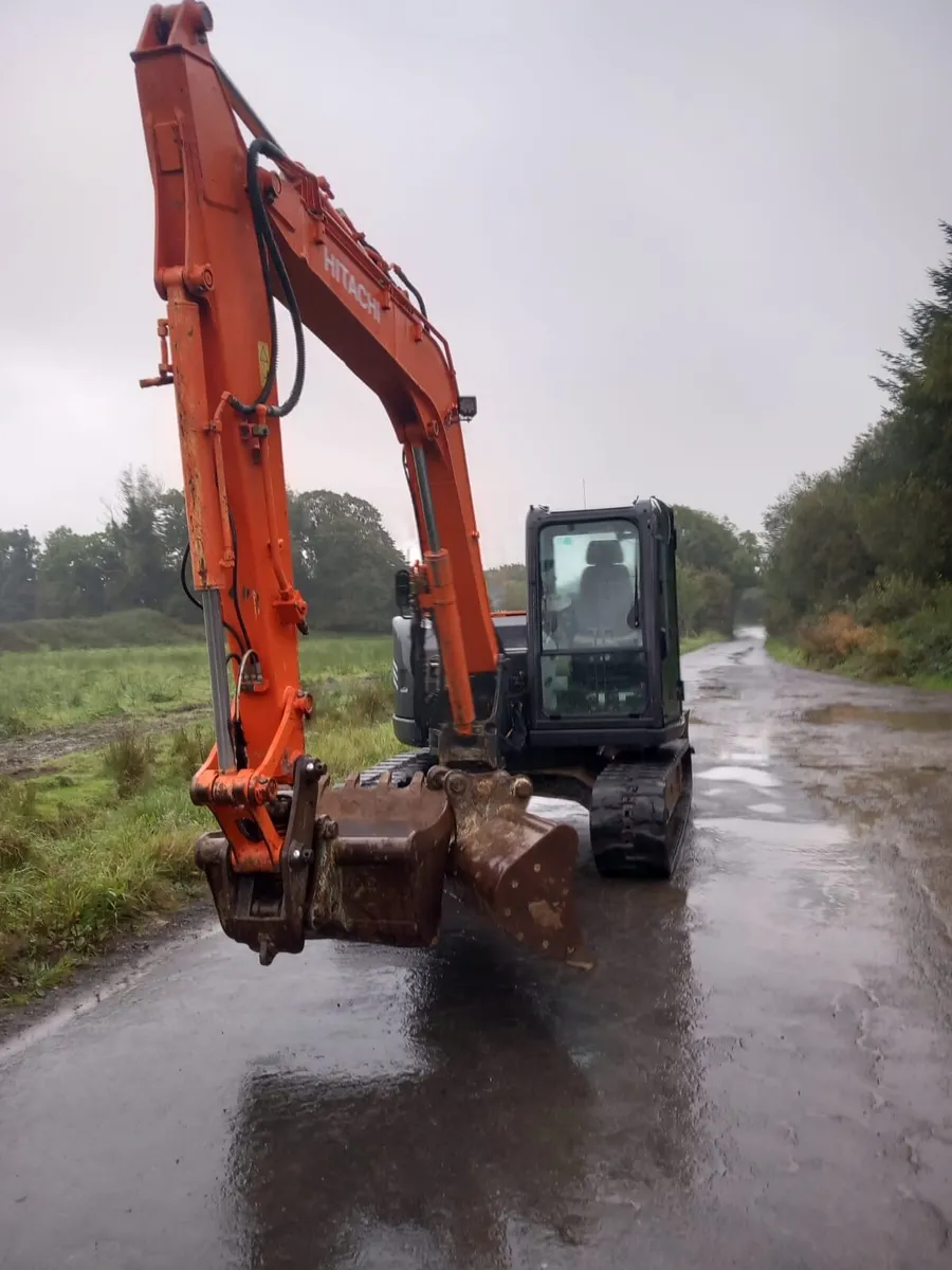 Hitachi Zaxis 85 - Image 1