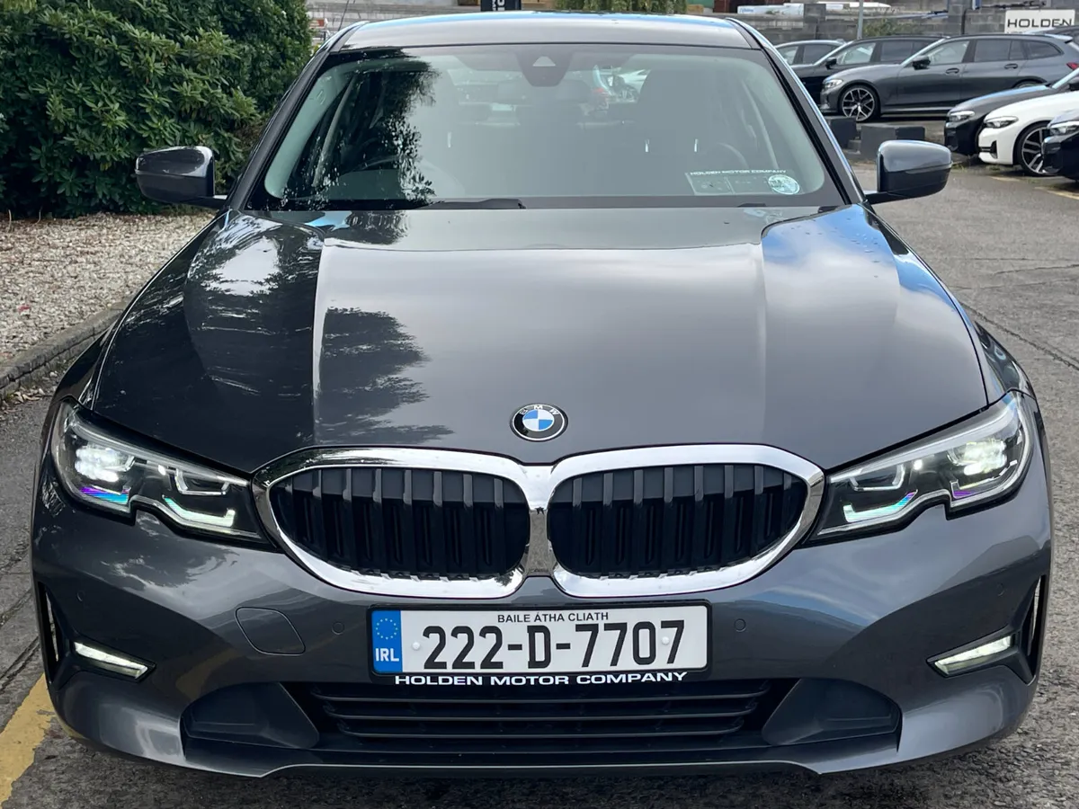 BMW 3-Series..leather seats..2 keys - Image 4