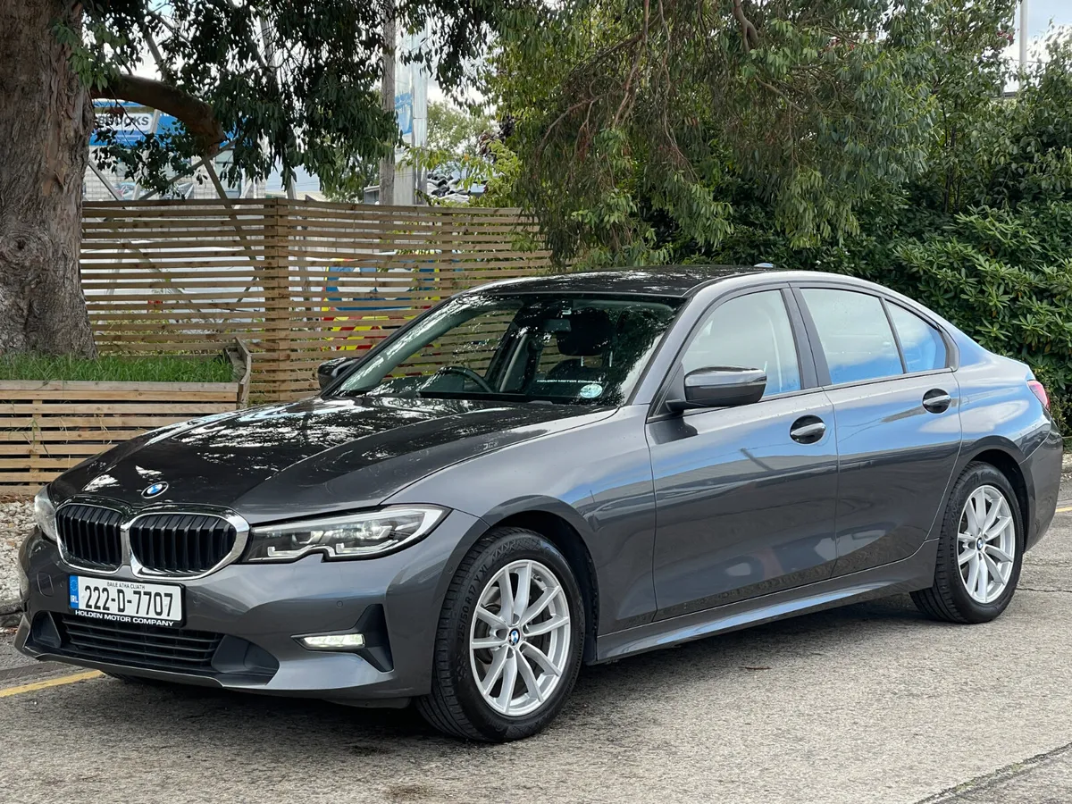 BMW 3-Series..leather seats..2 keys - Image 2