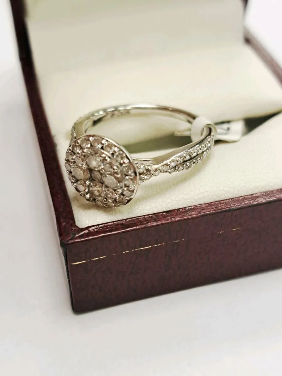 18K White Gold Diamond Ring 18CT - Image 2