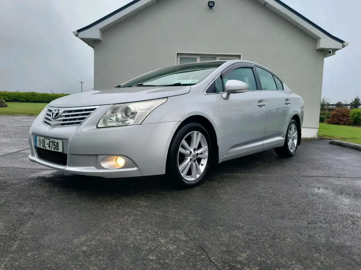 2011 Toyota Avensis Hi Spec - Image 2