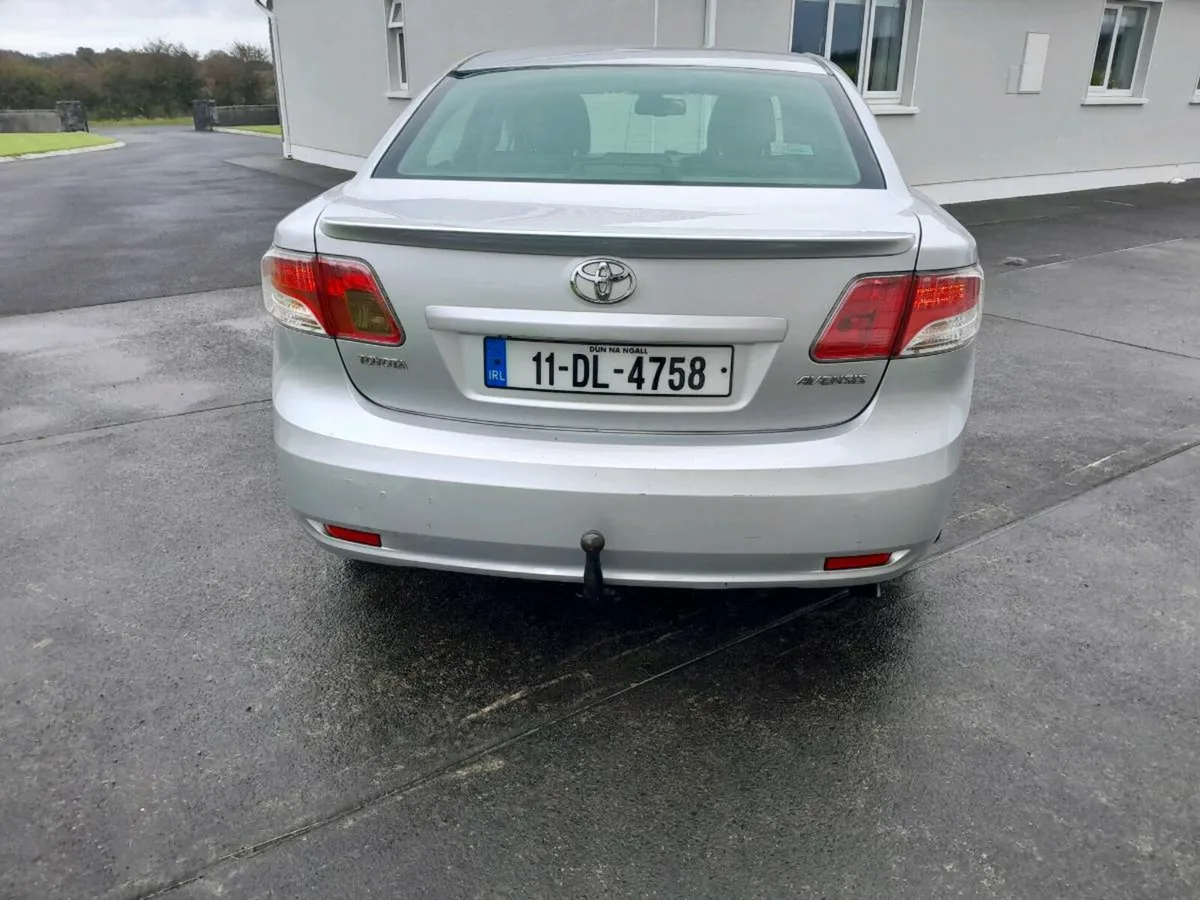 2011 Toyota Avensis Hi Spec - Image 4