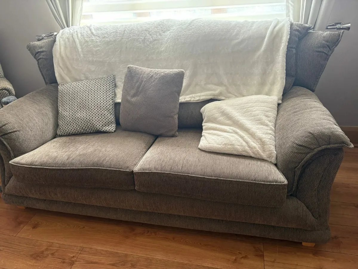 3 Seater Sofa and Two Armchairs - Image 4