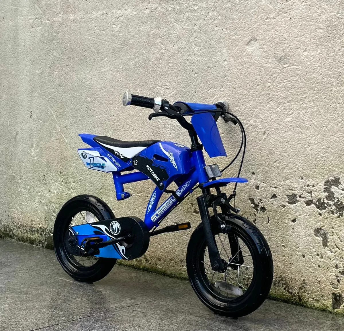 Boys bike 14" wheels - Image 2