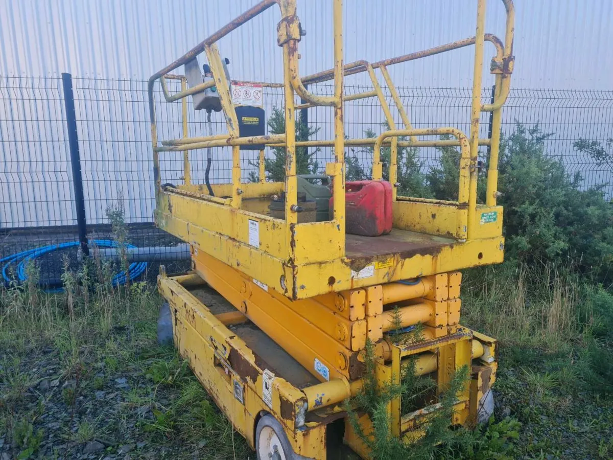 Scissor Lift - Image 3