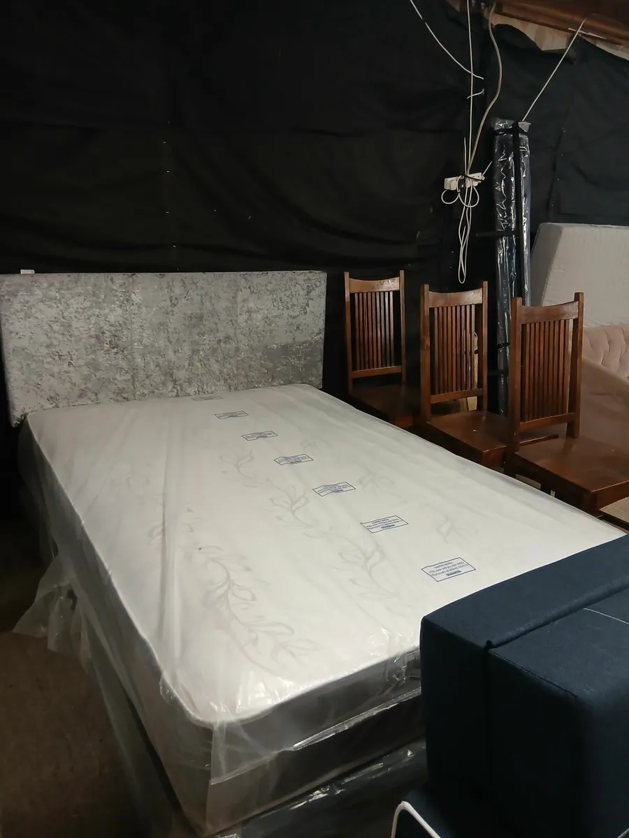 Bed and mattress - Image 1