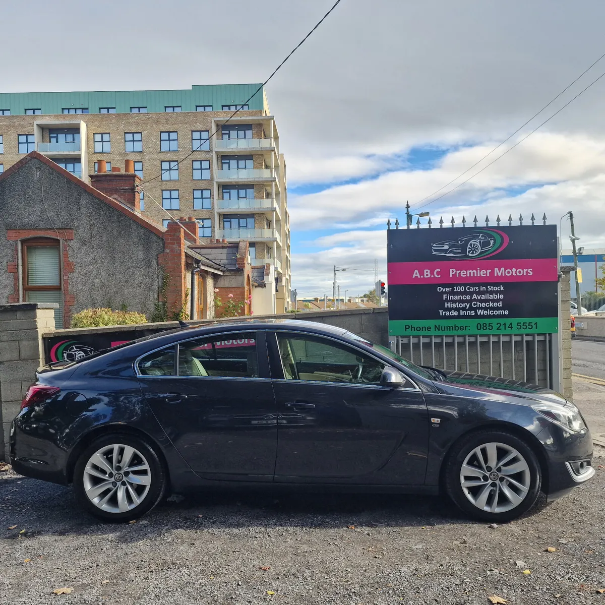Opel Insignia 2.0 CDTI SPEC ELITE 140BHP - Image 4