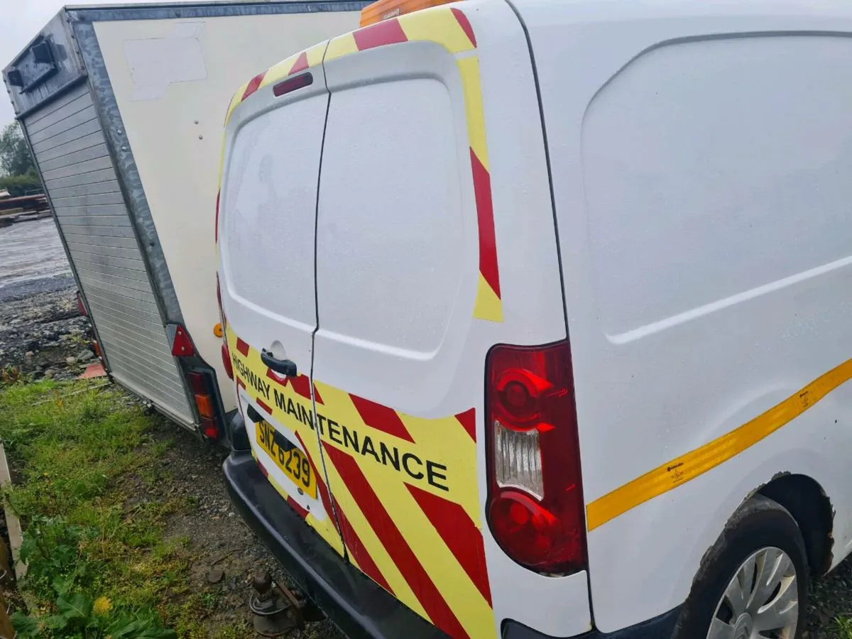 Berlingo van - Image 2