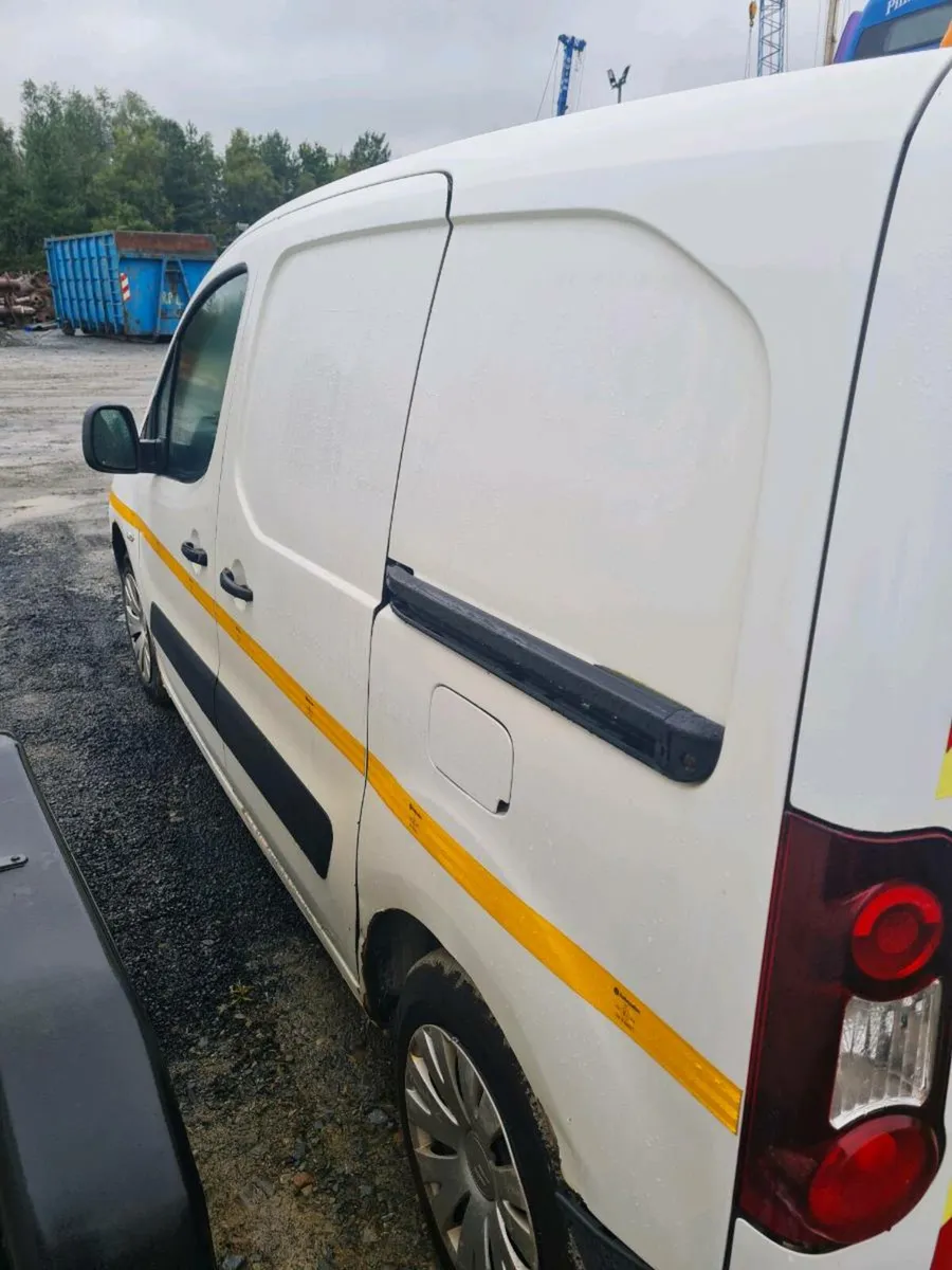 Berlingo van - Image 3