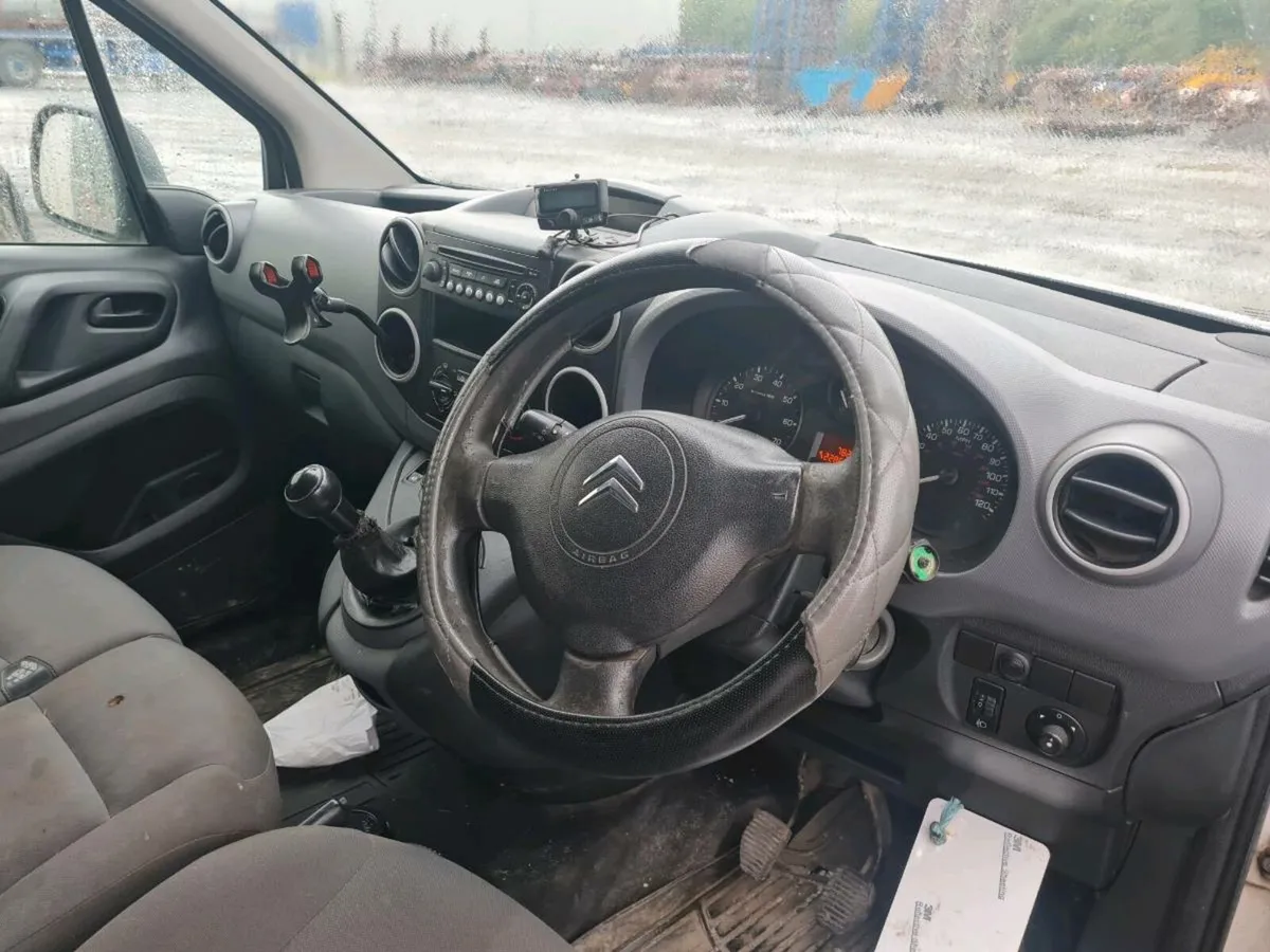 Berlingo van - Image 4