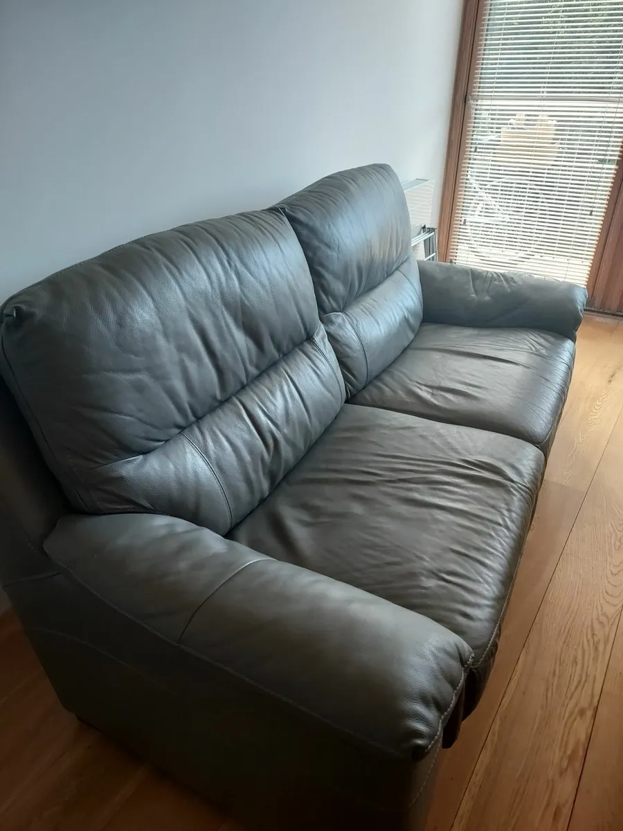 Grey 2.5 leather seater - Furniture - Image 2