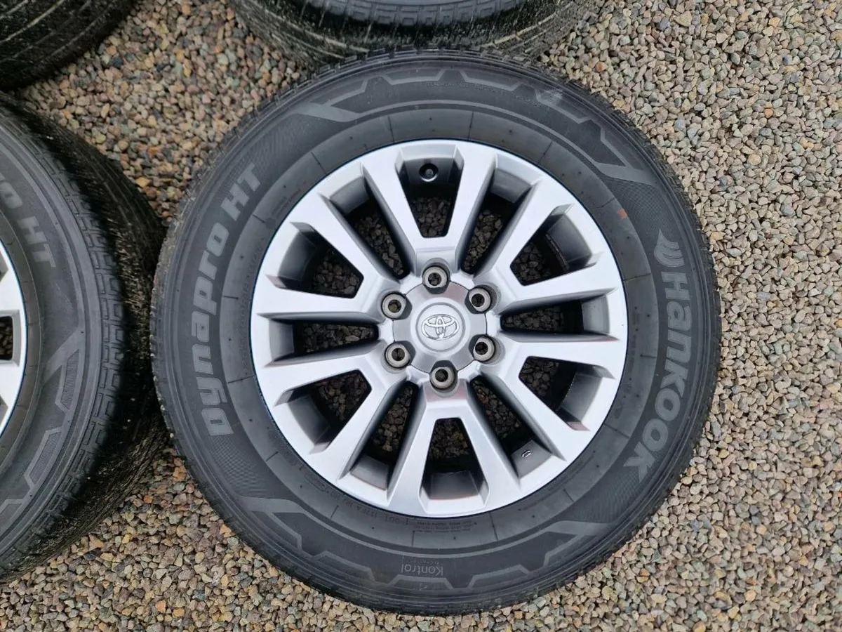 Land Cruiser 18" **Orignal Toyota** - Image 2