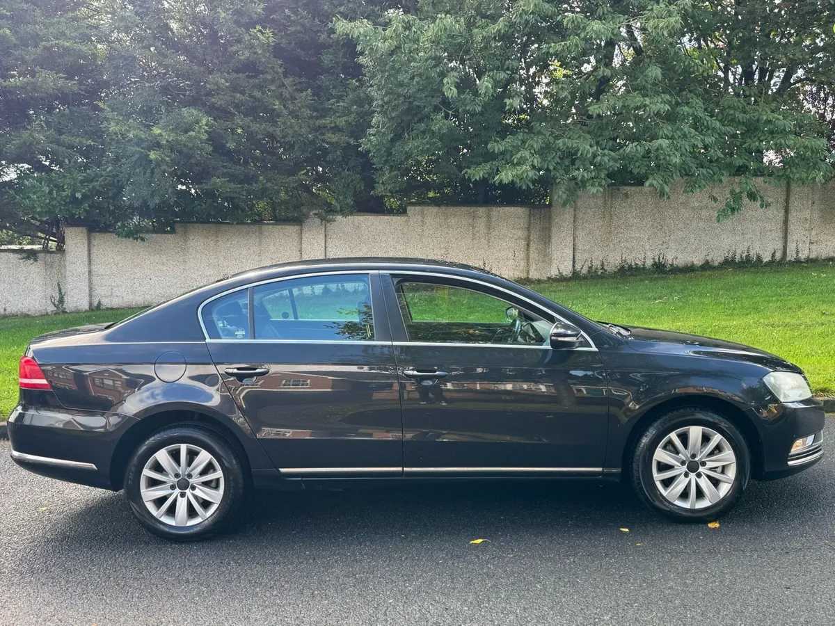 €3750 Volkswagen Passat 2012 1.6 Diesel - Image 2