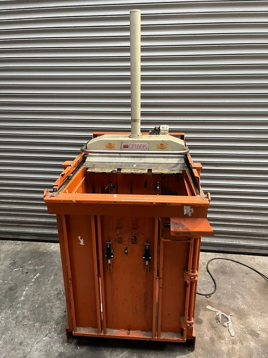 Cardboard plastic baler compactor recycling - Image 3