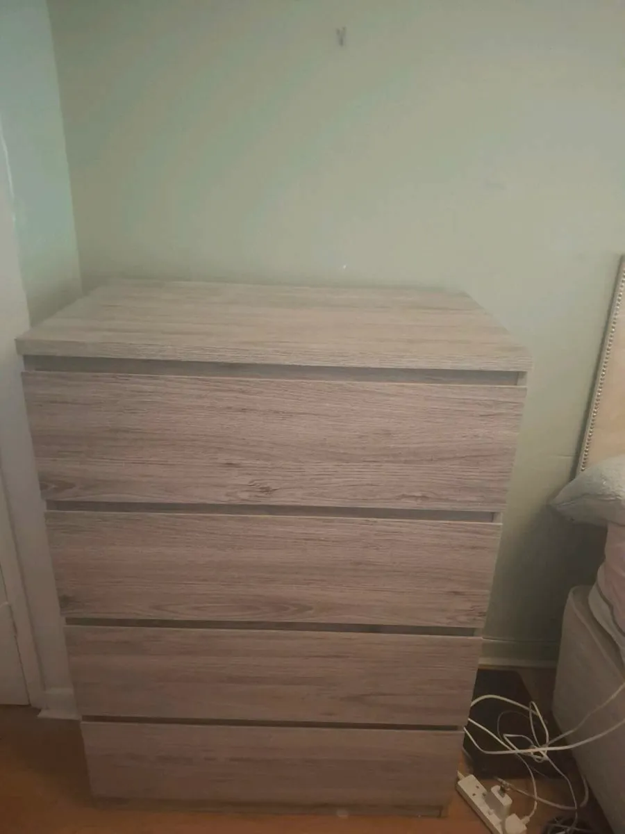 Chest of drawers and locker - Image 2