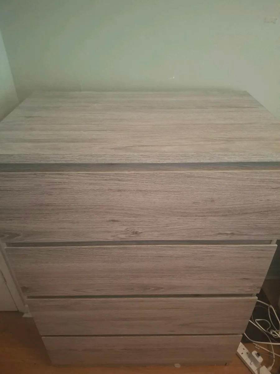 Chest of drawers and locker - Image 3