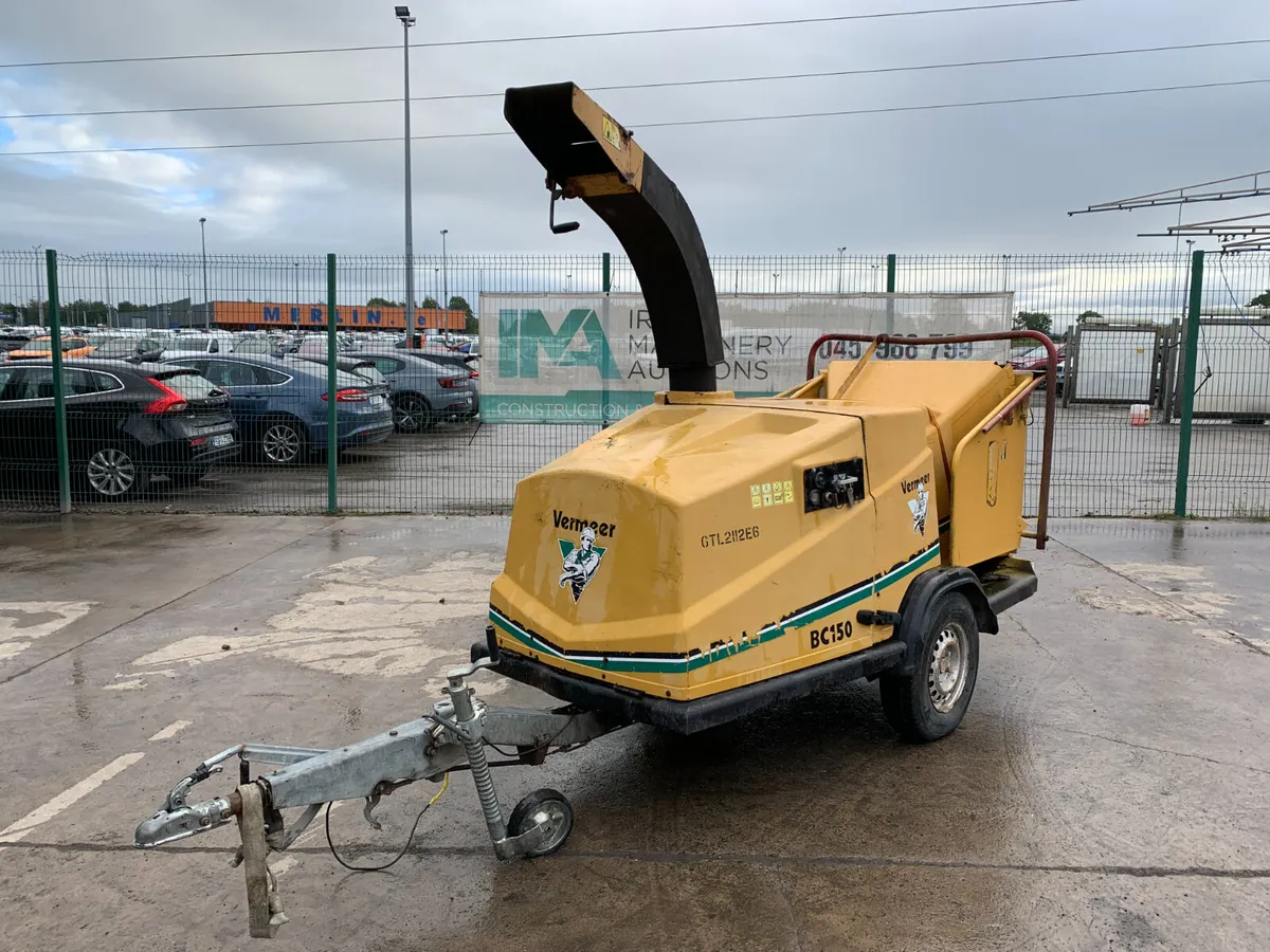 VERMEER BC150 FAST TOW DIESEL WOOD CHIPPER FOR AUC - Image 1