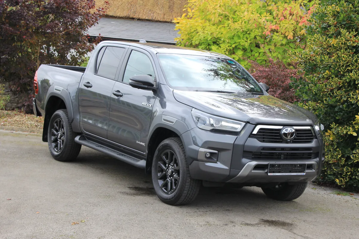 Hilux 252 Invincible X * Auto * Highest Spec - Image 1