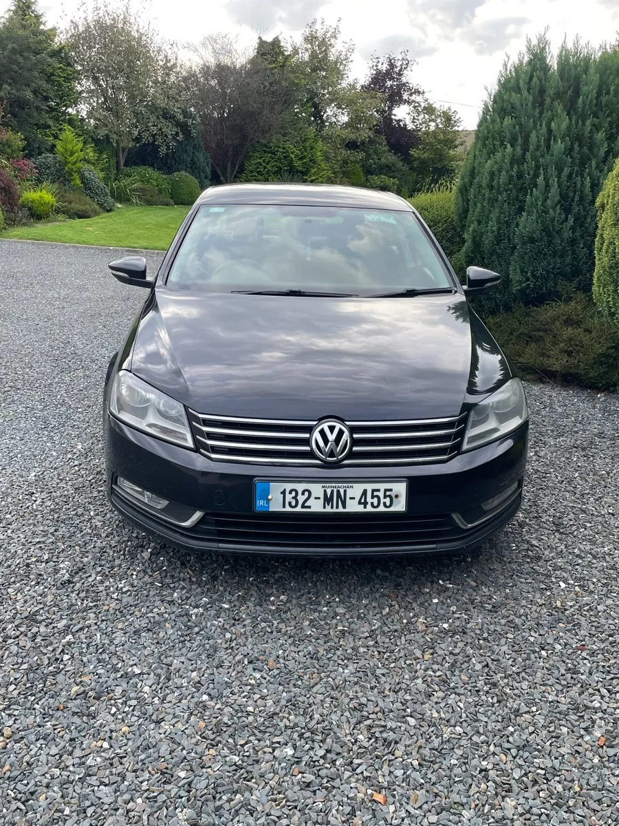 Volkswagen Passat 2013 - Image 2