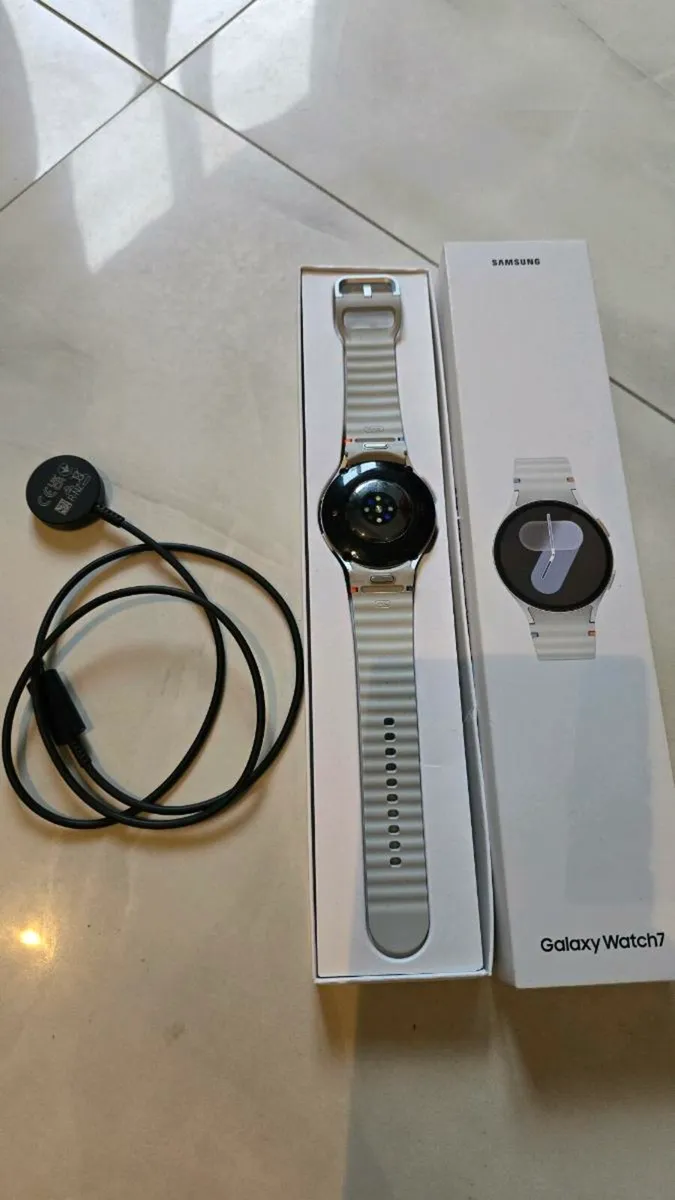Samsung Galaxy Watch 7 44mm - Image 4
