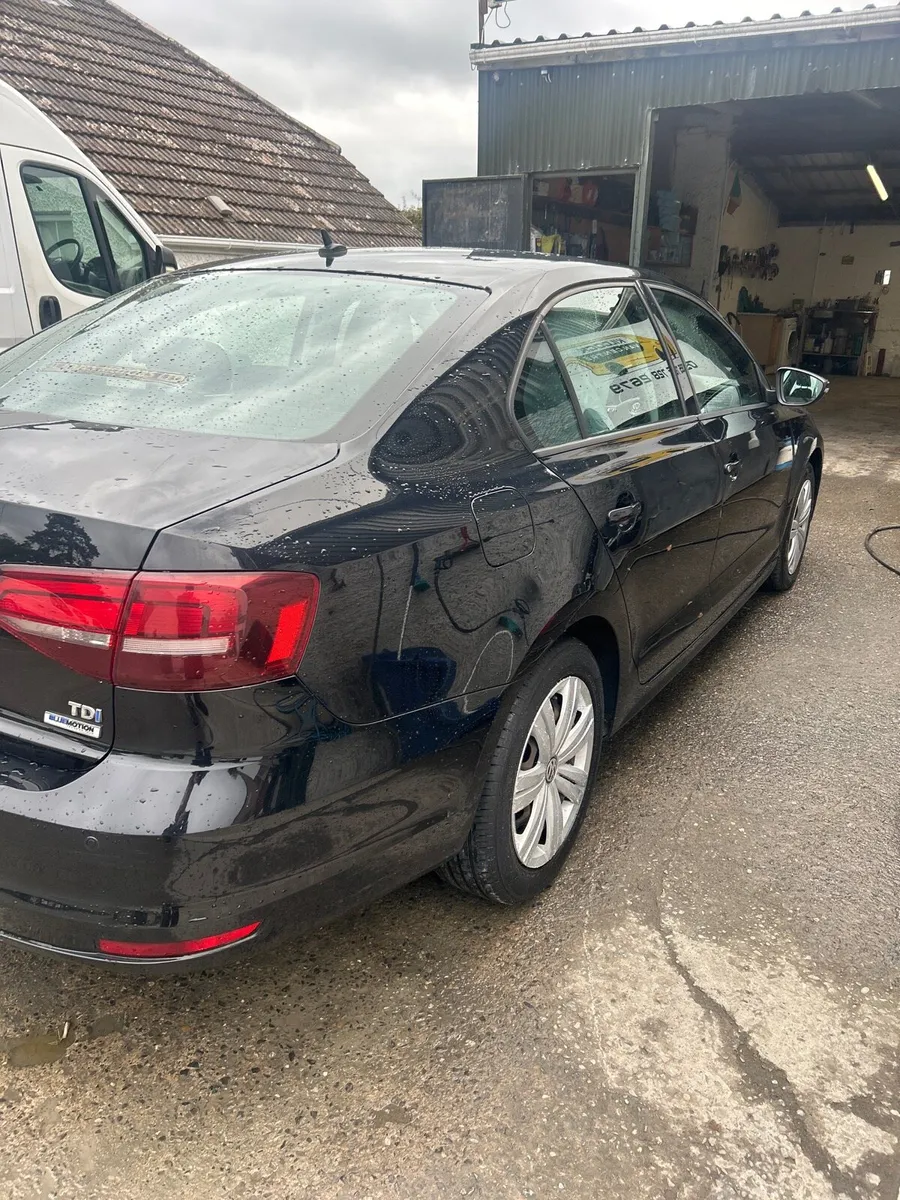 Vw Jetta trend line 2.0 110bhp - Image 4