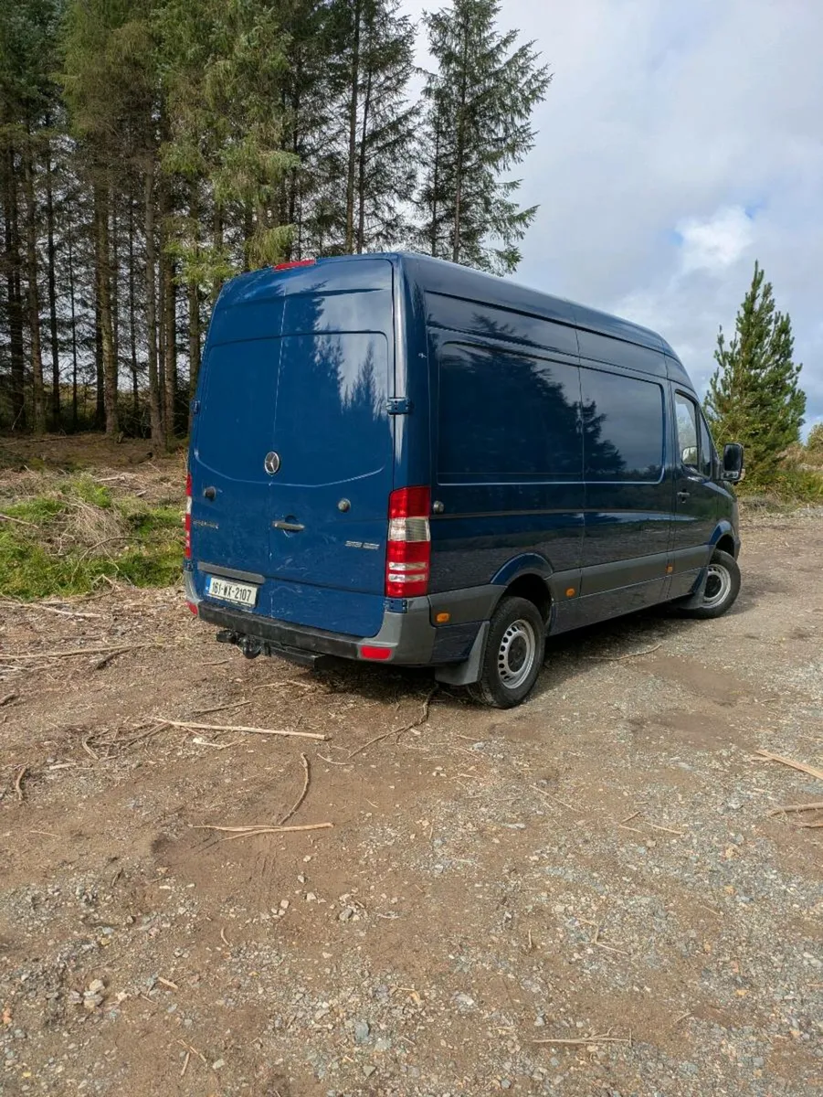 Mercedes sprinter mwd in blue - Image 3