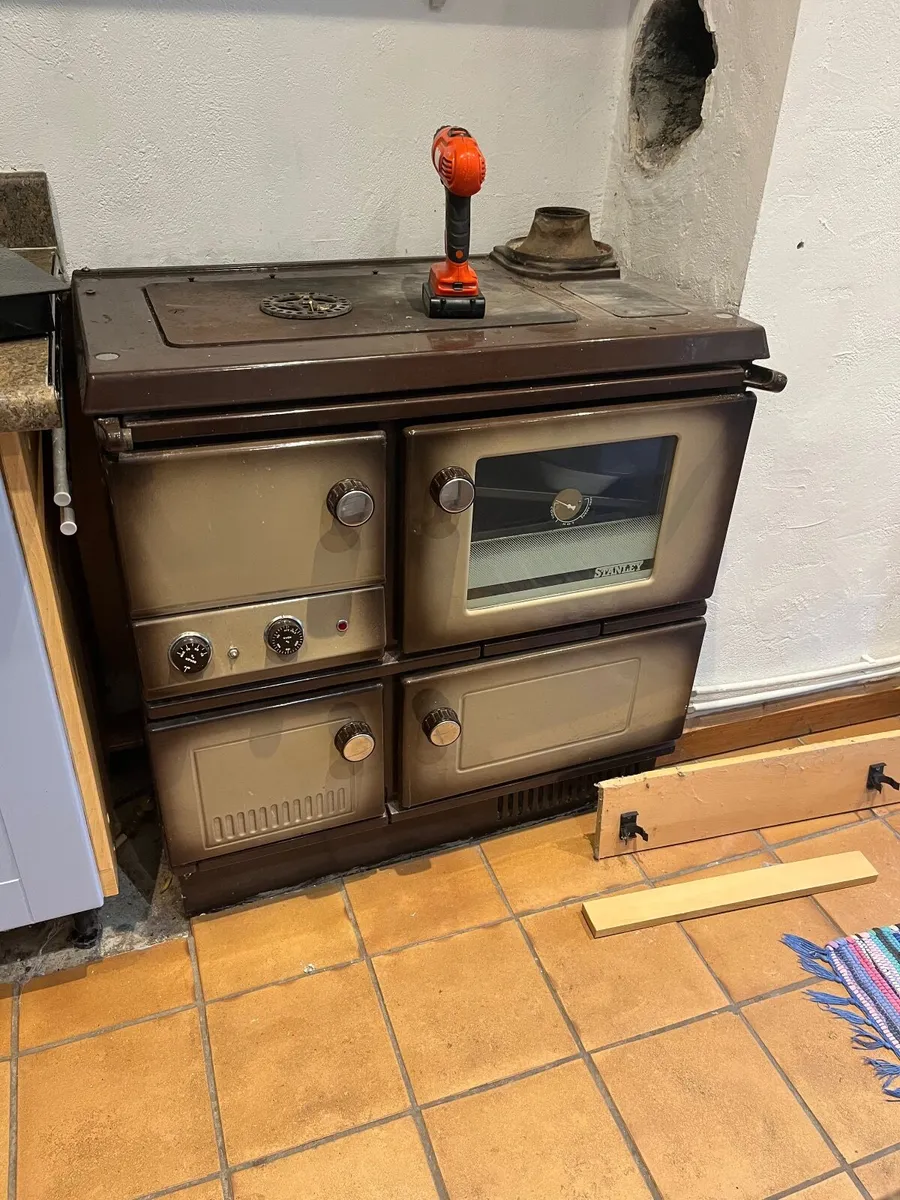 Oil fired range - Image 2