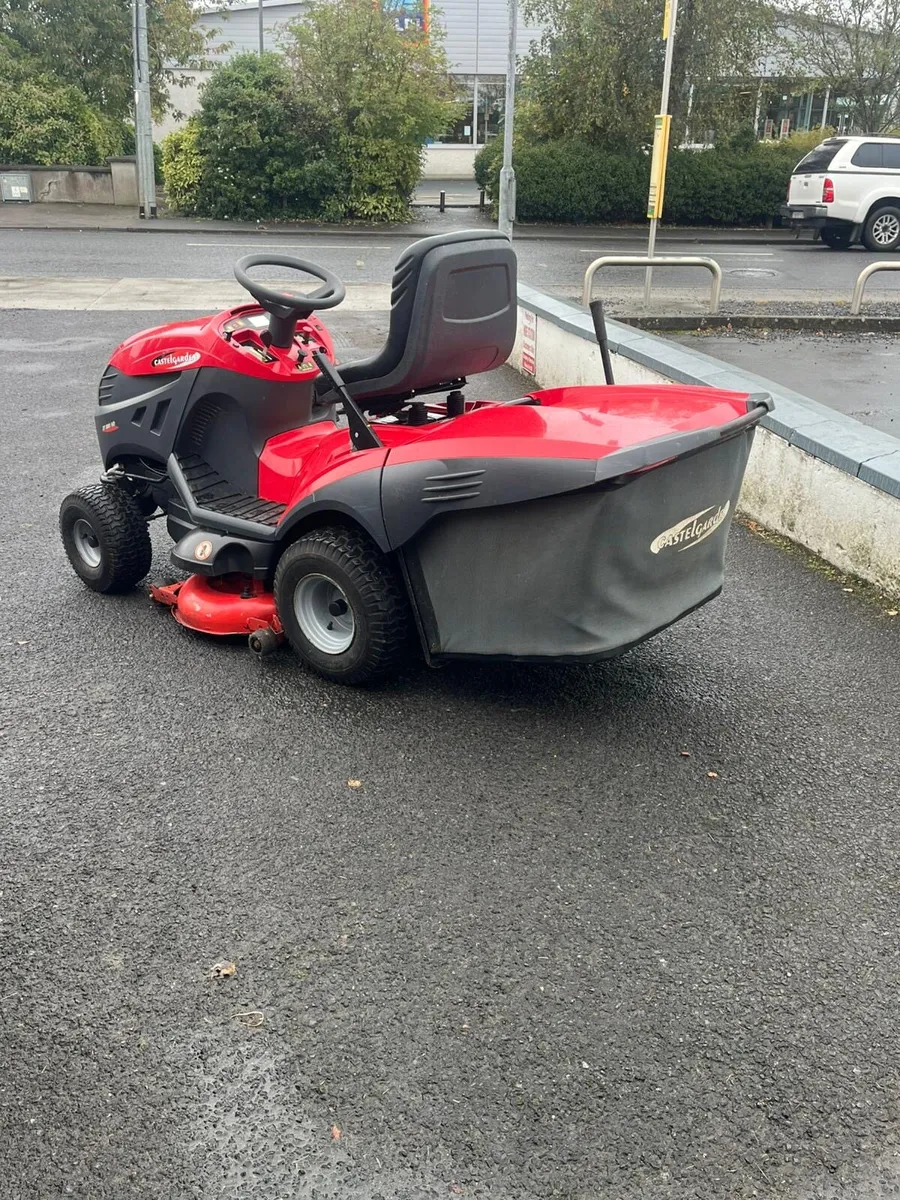 Castlegarden ride on mower - Image 3