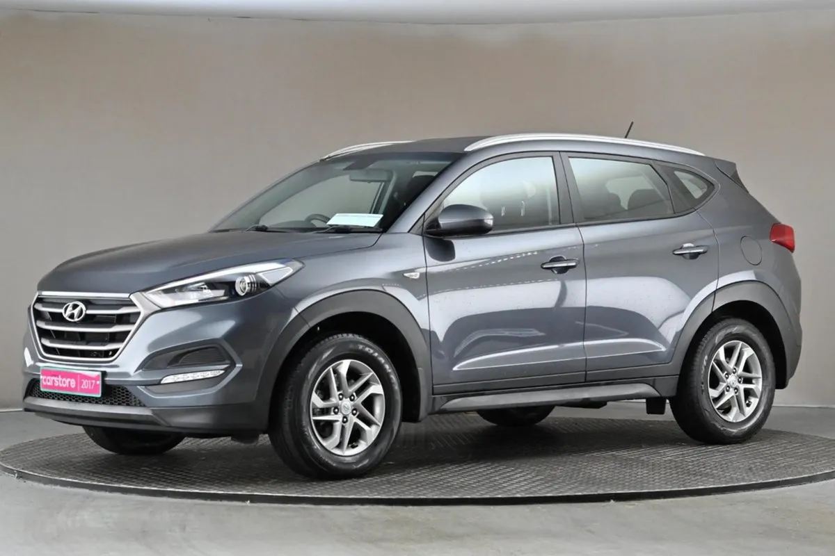 Hyundai Tucson 1.6 Petrol  rear Park Sensors - Image 4