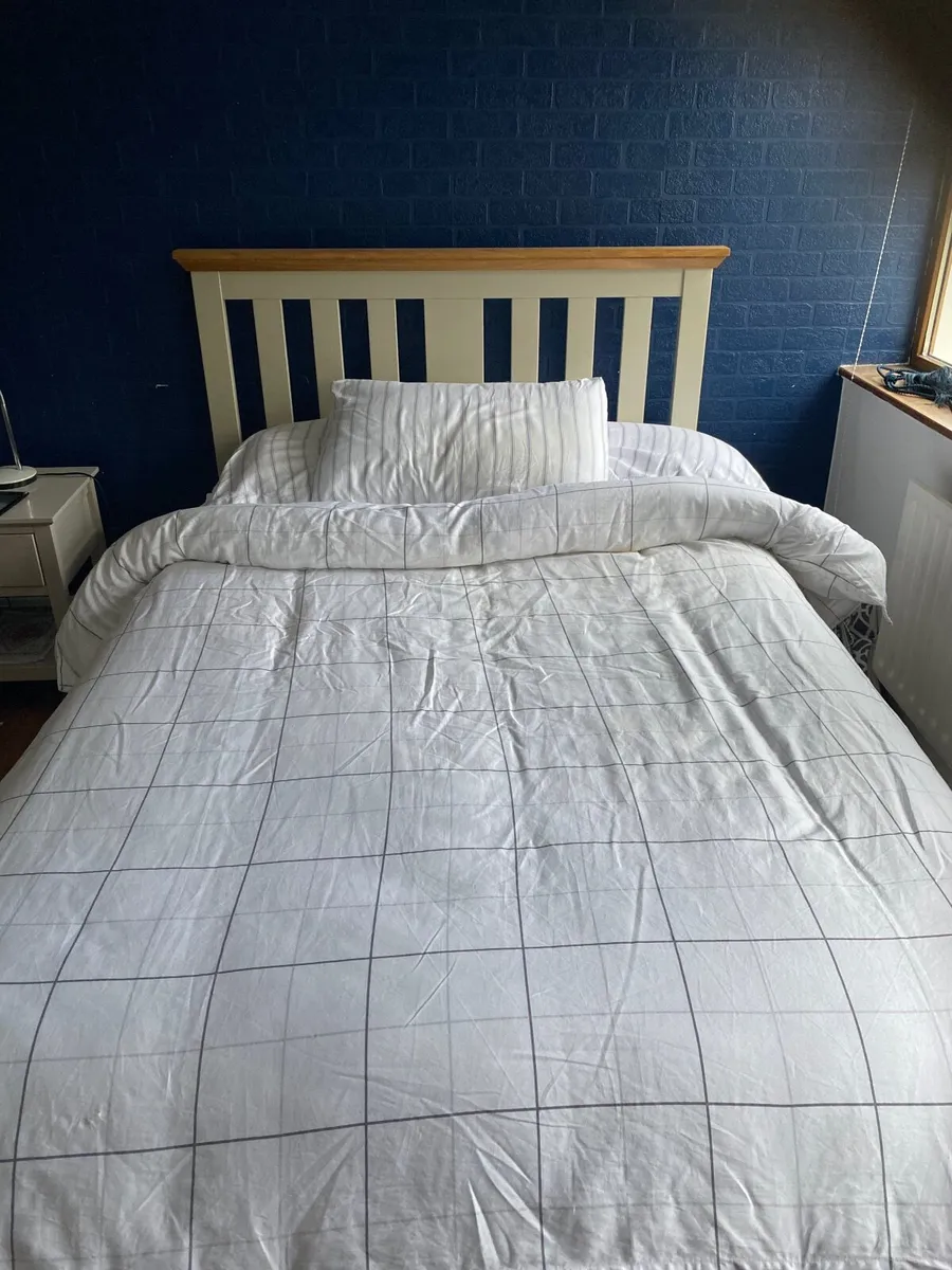 Bed - Image 3