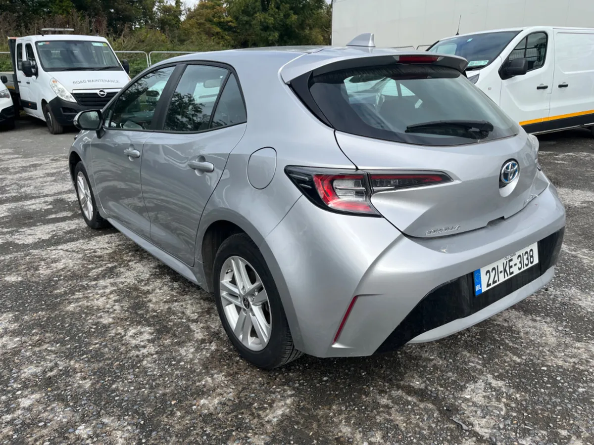 Toyota Corolla Hatchback 1.8L Mild Hybrid - Image 4