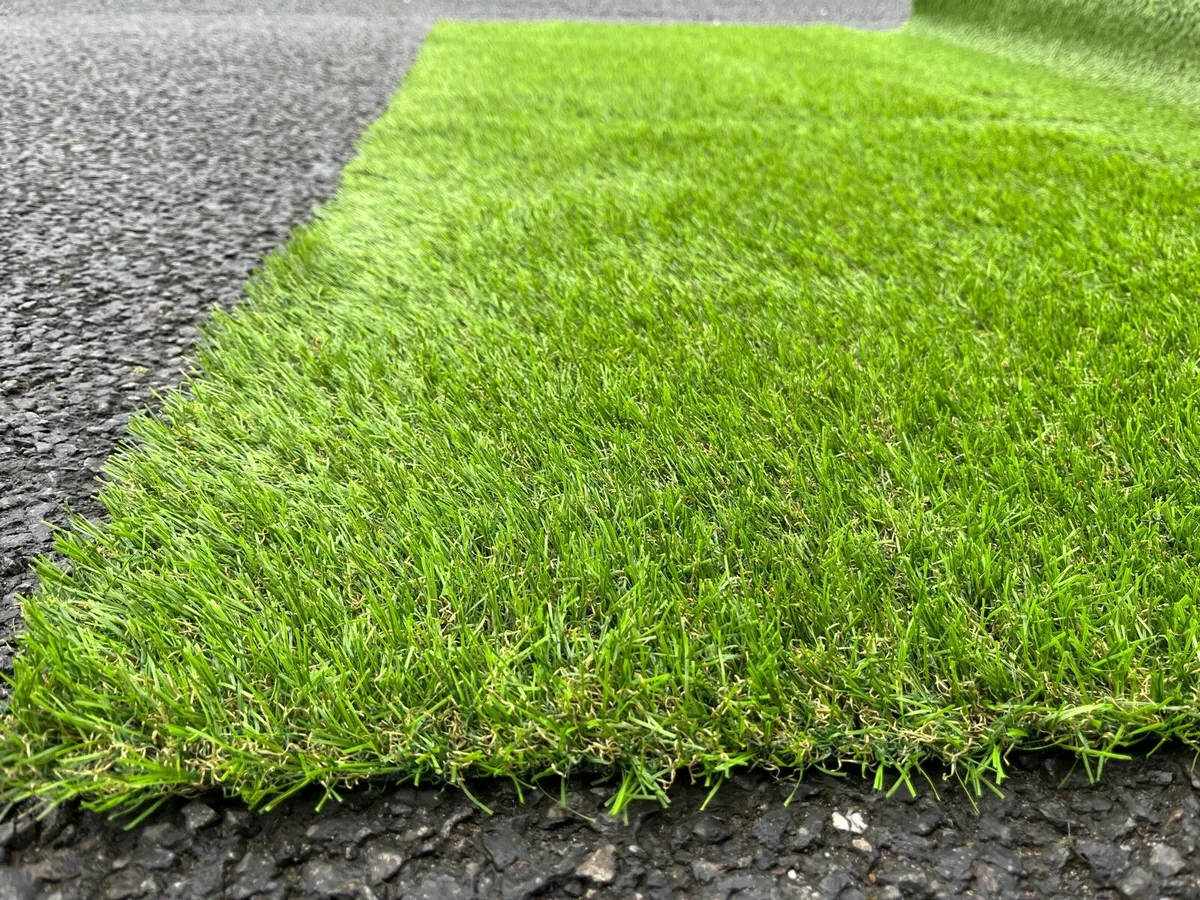 Artificial grass - Image 1