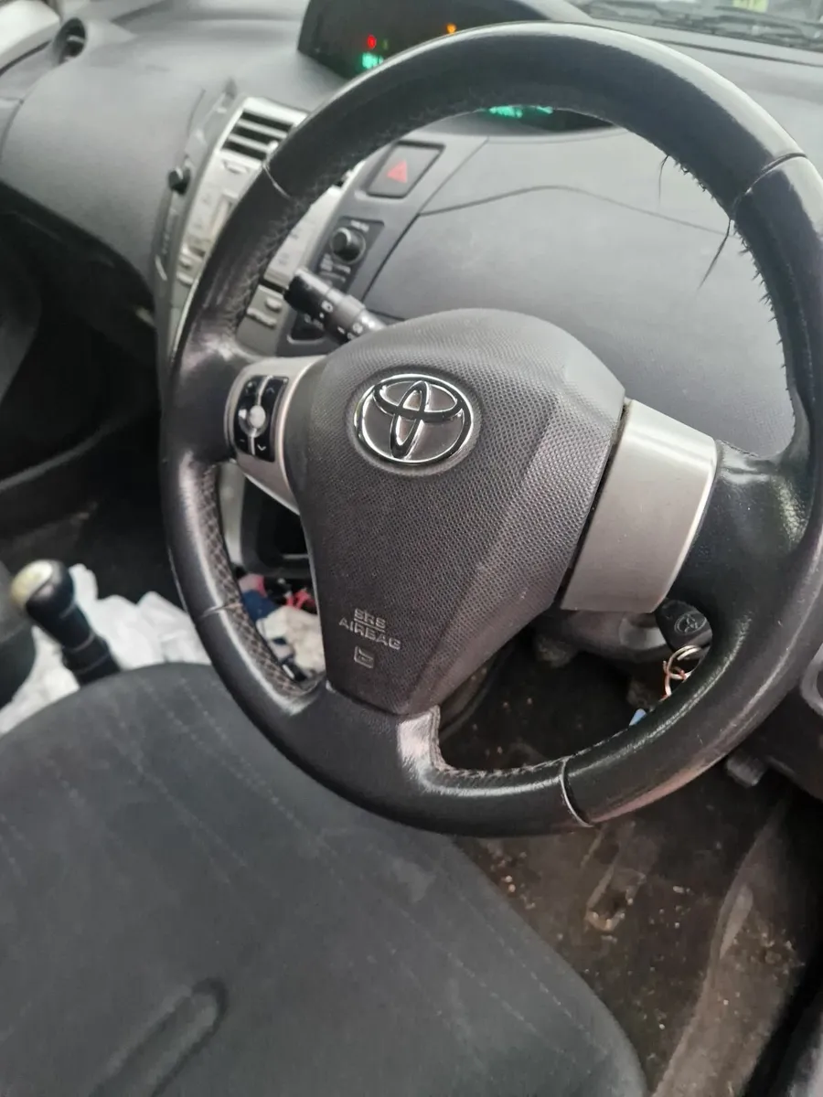 Toyota Yaris 2008 - Image 1