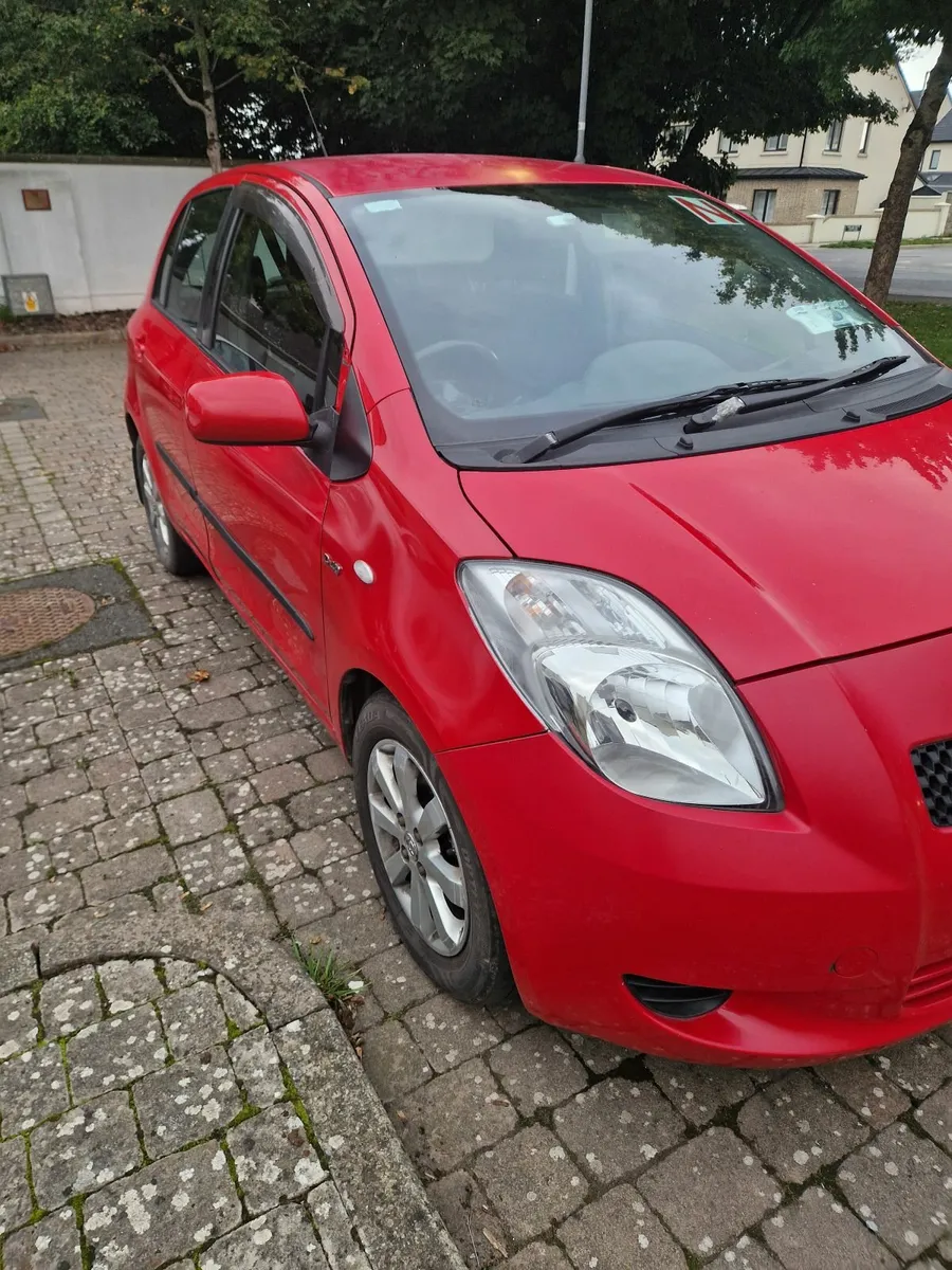 Toyota Yaris 2008 - Image 2