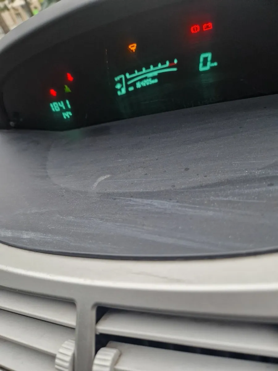 Toyota Yaris 2008 - Image 3