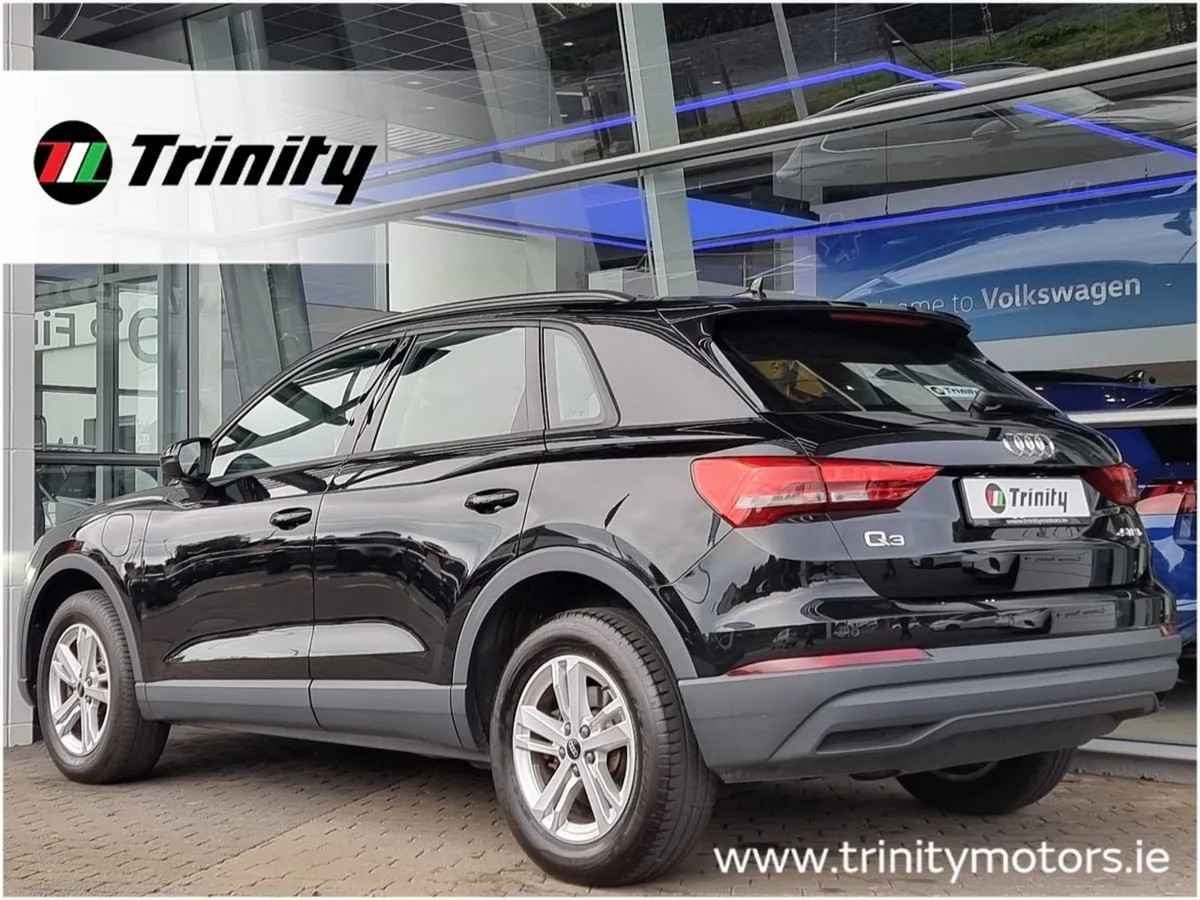 Audi Q3 Q3 E S-A Technik 45 Tfsi Phev Stunning Ca - Image 3