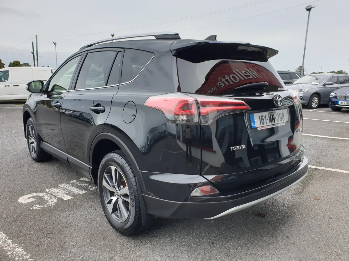 Toyota RAV4 2.0 D4D LUNA **LOW KMS** - Image 4