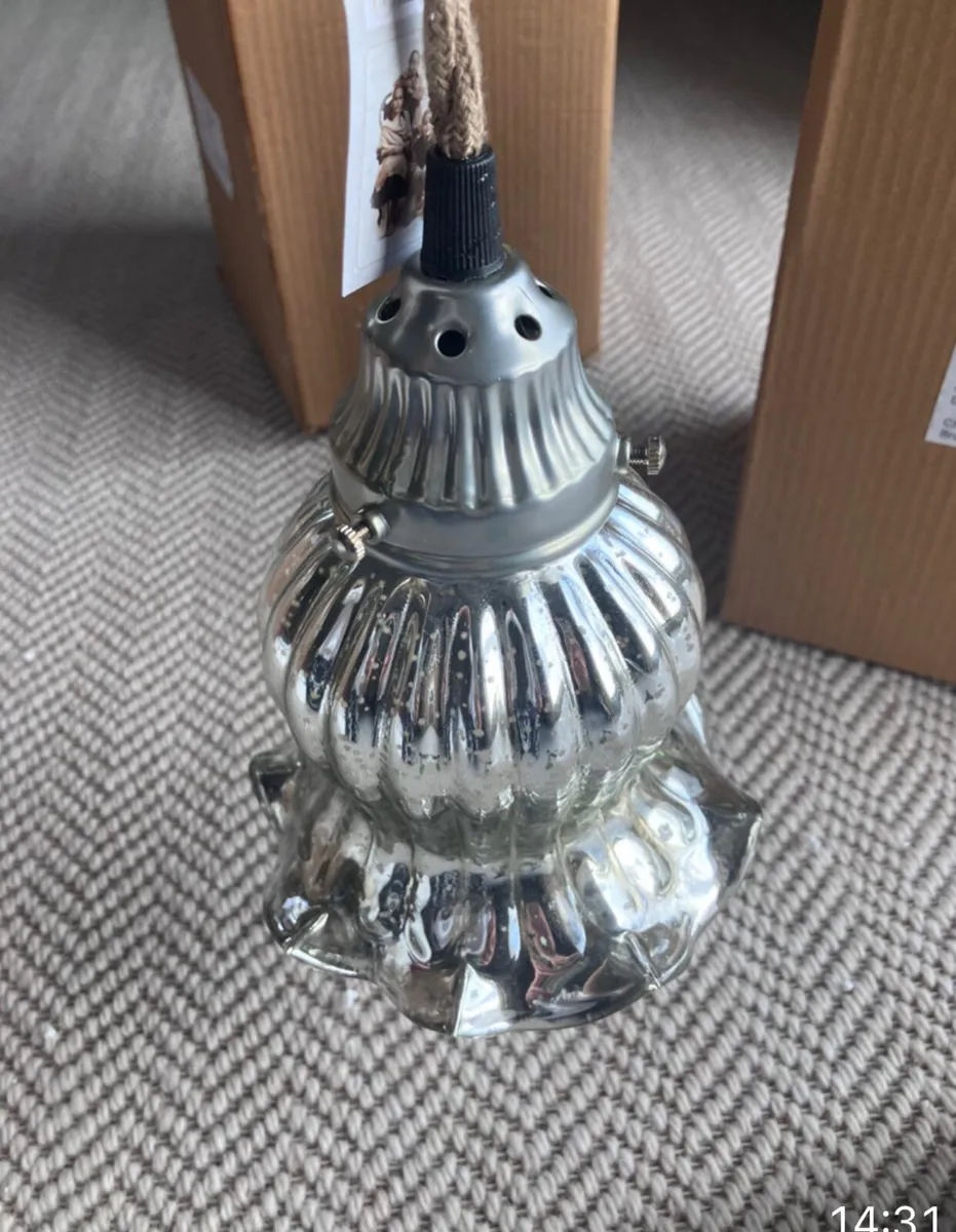 2x Silver Glass Antique Light Shades Handmade - Image 3
