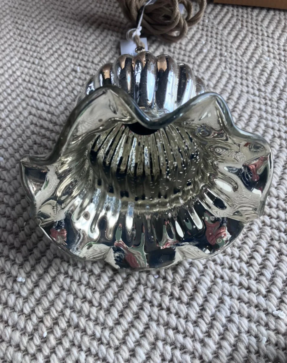 2x Silver Glass Antique Light Shades Handmade - Image 4