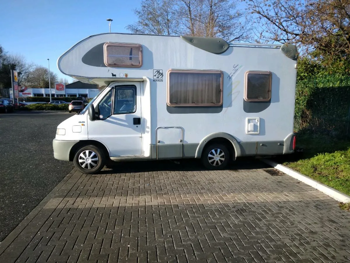 Camper Van Motorhome (Knaus) 4 berth - Image 3