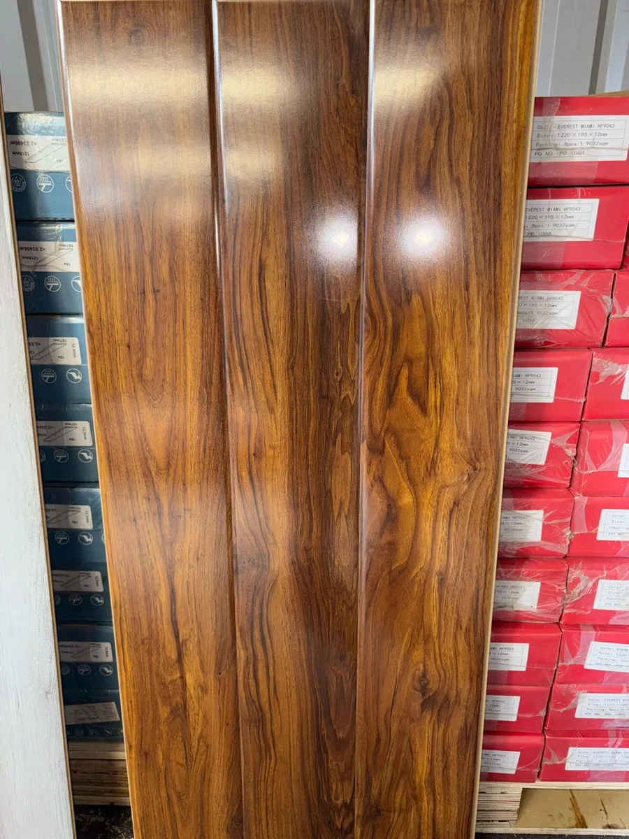 Brand new 12mm gloss flooring - Image 3