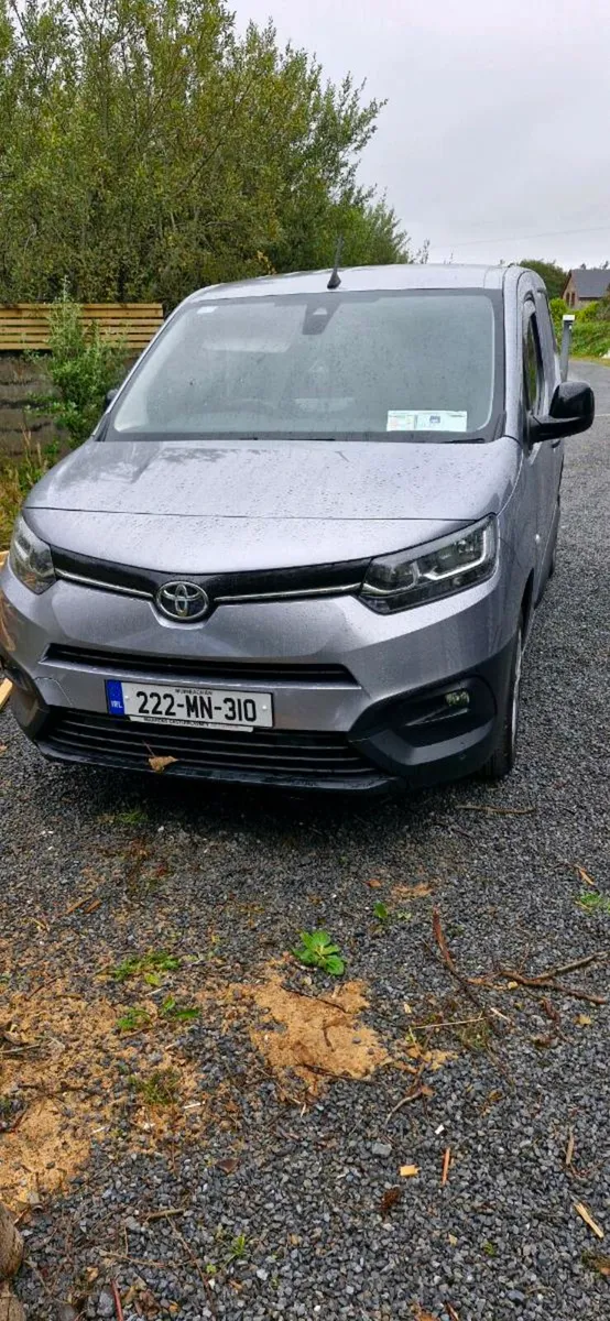Commercial Van - Image 2
