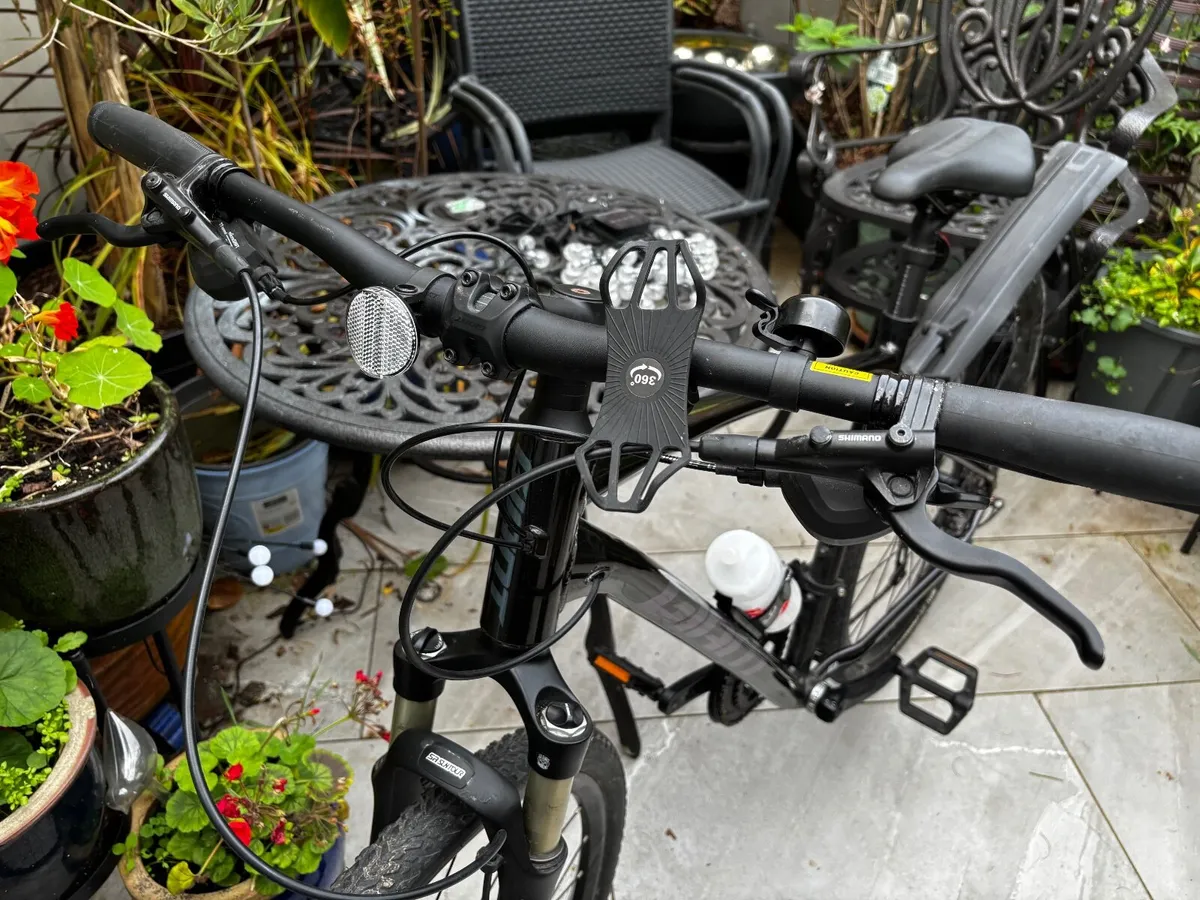 Giant Roam 0 Disc Hybrid / Trekking Bike - Image 3
