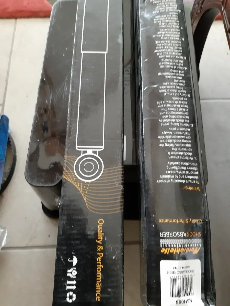 L200 Rear shock absorbers